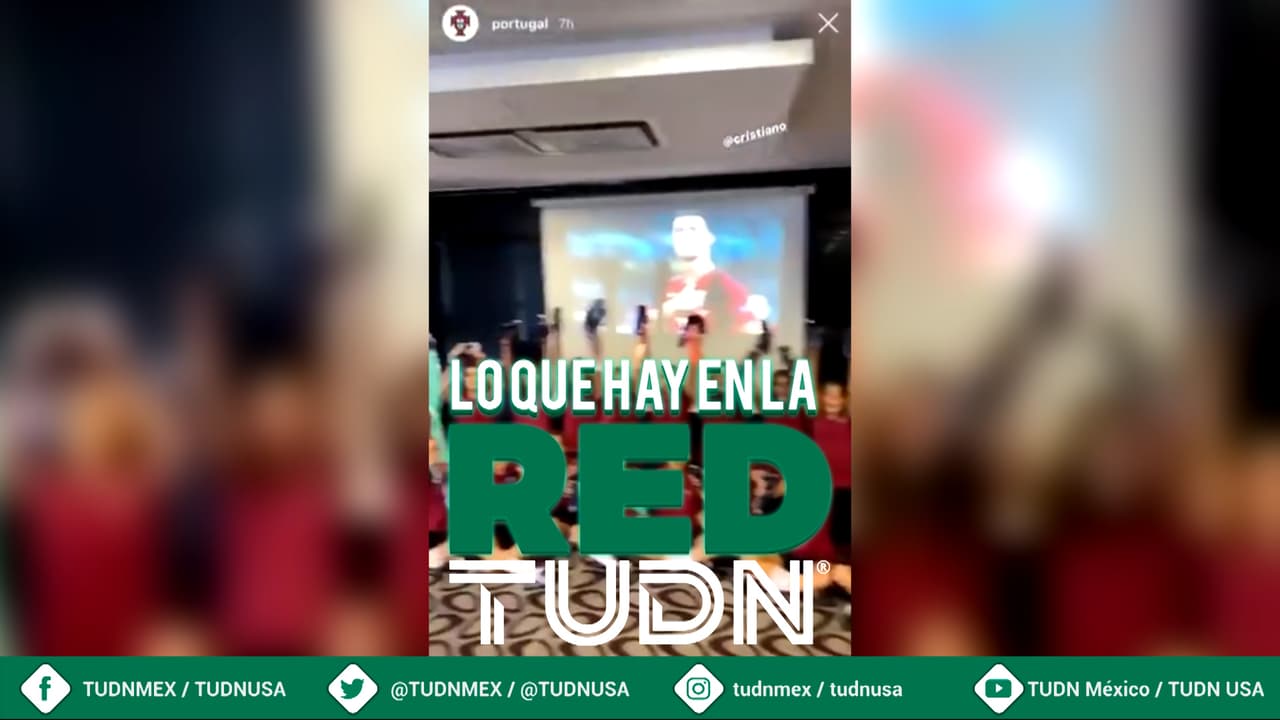 CR7 regaló zapatos de futbol a la Sub-17 femenil de Portugal

