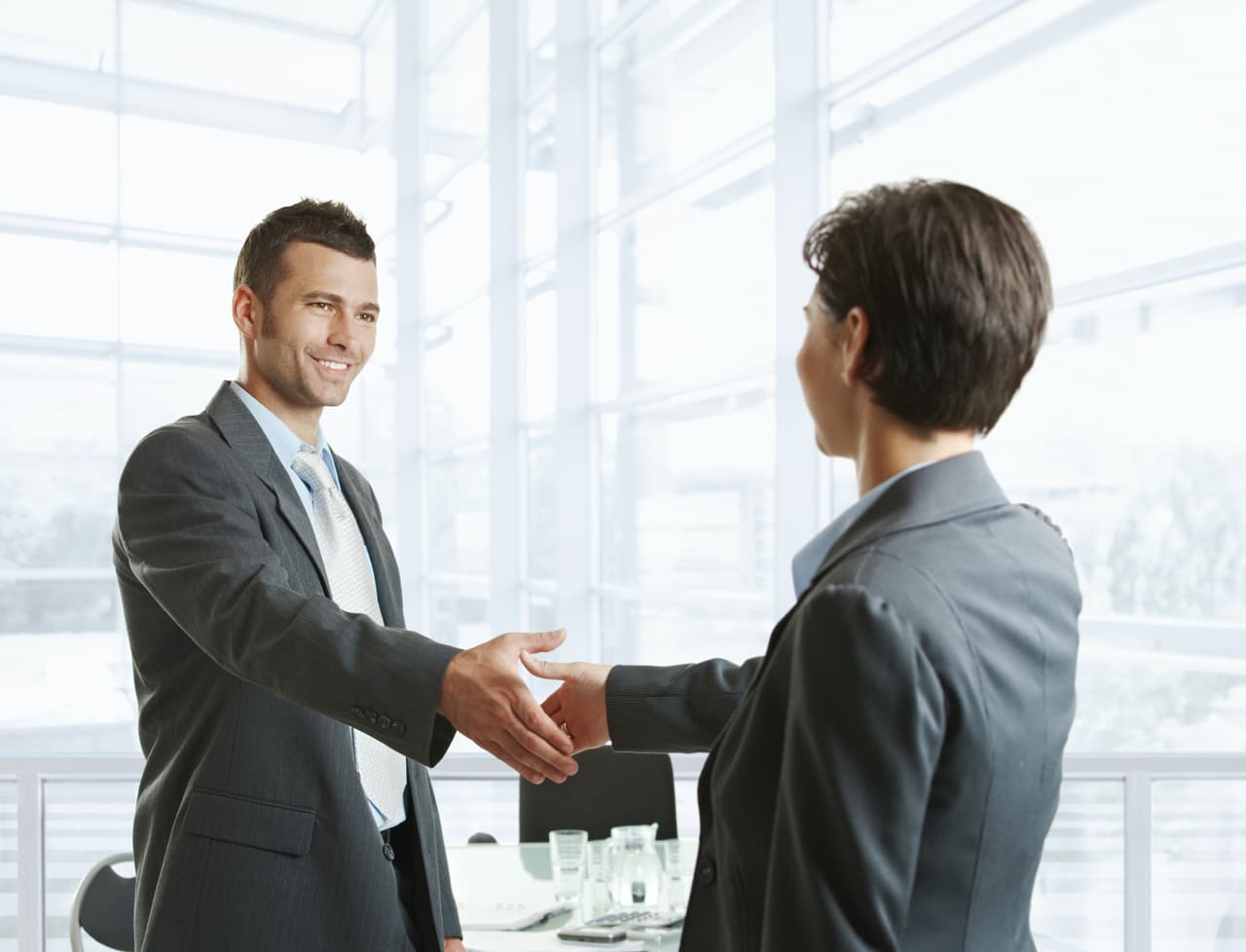 En este mes tendrás la oportunidad de modificar un estilo de trabajo a tu favor. Notarás cómo te sientes rejuvenecido, dispuesto a poner toda tu energía en un nuevo negocio, una relación amorosa o una actividad fuera de lo ordinario. Por: Profesor Zellagro