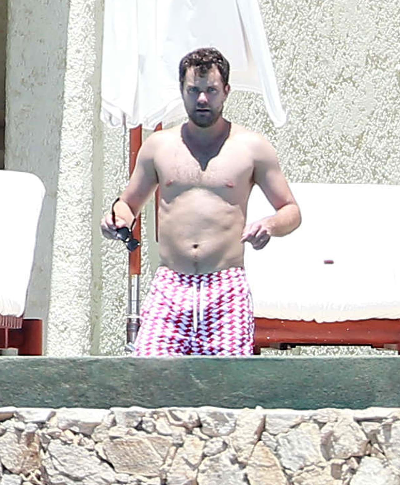 Joshua Jackson se fue a Cabo - ¡ojalá se broncee que está bien pálido!