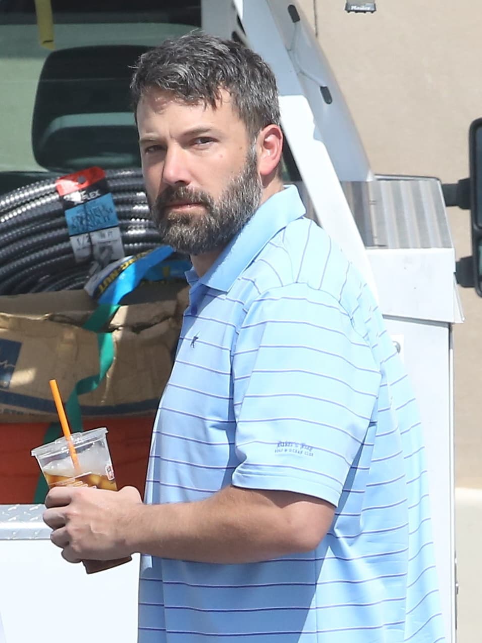 Ben Affleck ya se quitó su anillo de casado, definitivamente. :(