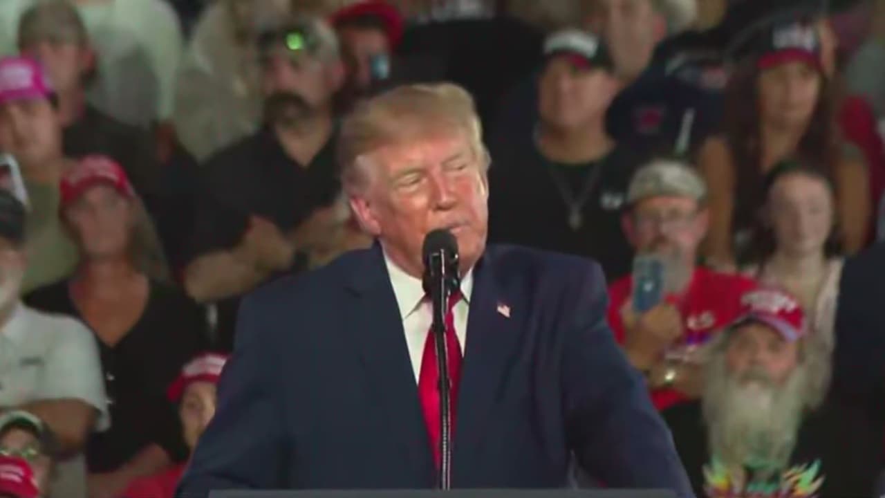 Trump encabezó mitin republicano en Corpus Christi: cientos de simpatizantes acudieron pese a las lluvias