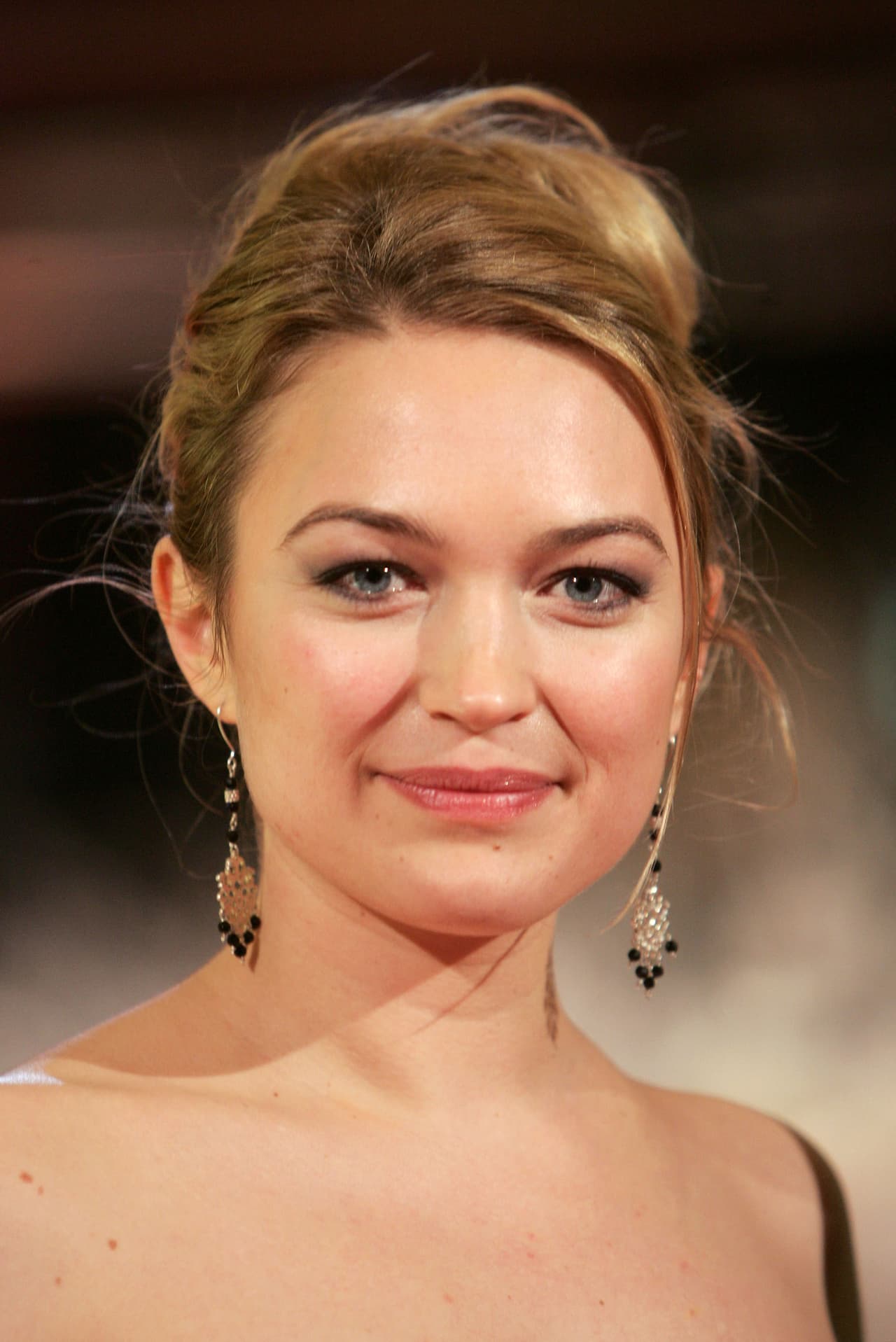 Ese día también ofreció un consejo a las personas, el cual coincide con una de las recomendaciones que han hecho las autoridades sanitarias: poner 
<b><a href="https://www.univision.com/local/houston-kxln/realizan-examenes-de-deteccion-de-coronavirus-para-adultos-mayores-en-houston" target="_blank">especial atención en los adultos mayores</a></b>. 
<br>