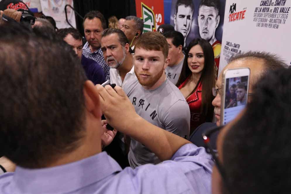 Algunos periodistas usaron Facebook Live y Periscope para trasmitir la entrevista.