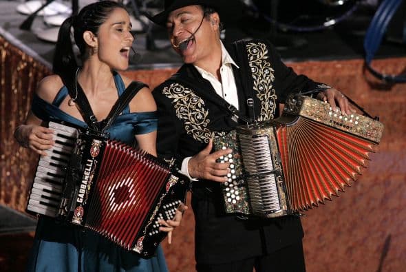 Año: 2005
<br>Julieta Venegas y Los Tigres del Norte