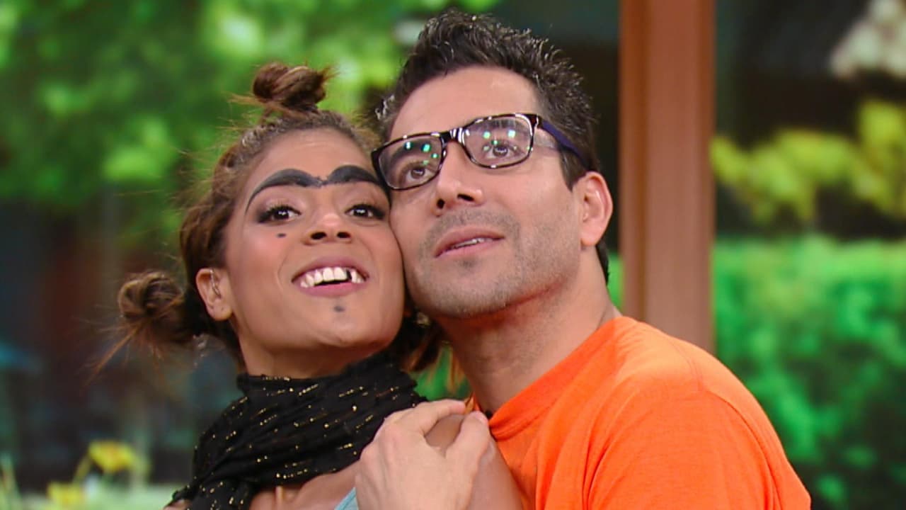 #DAEnUnMinuto: Omar Chaparro sonrojó al panel de Sin Rollo y Francisca luce como una reina