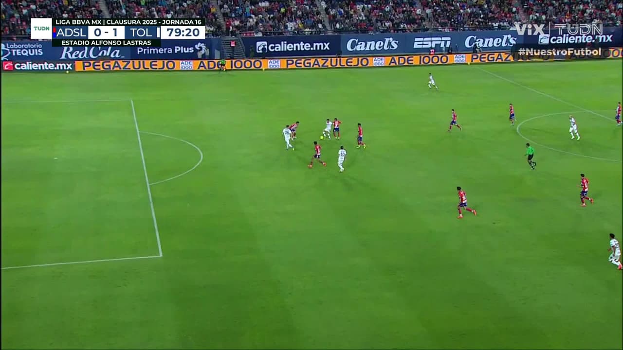 ¡Le anulan el gol a Paulinho por fuera de juego!
