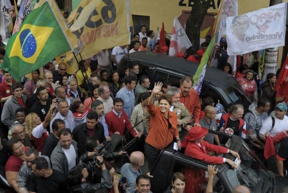 Con o sin segundo turno, Lula consideró que Rousseff será la próxima presidenta de Brasil y que tendrá un Congreso más favorable del que él tuvo en sus dos mandatos desde 2003.