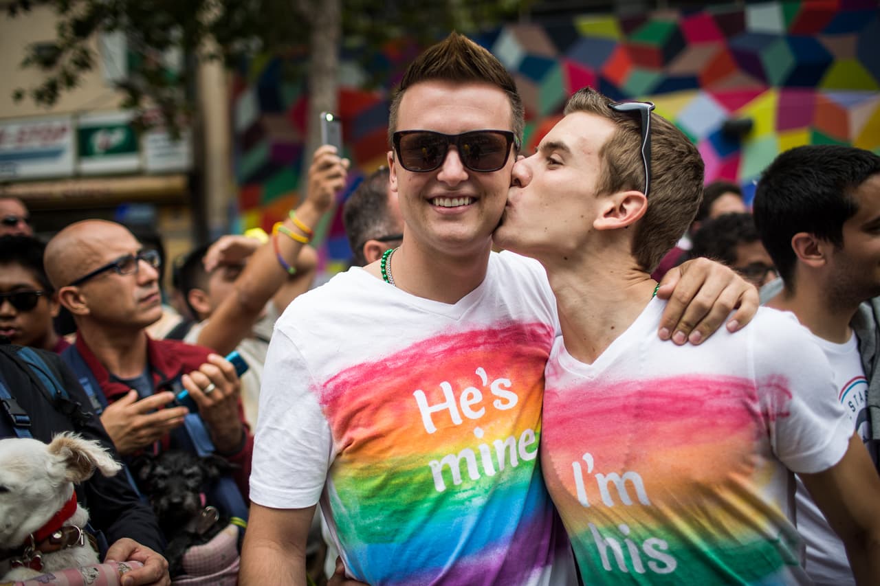 Cientos salieron a las calles de San Francisco para celebrar el Orgullo Gay.