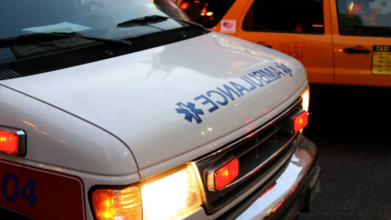 Un niño de un año cayó desde la ventana de un apartamento en un tercer piso en St. George