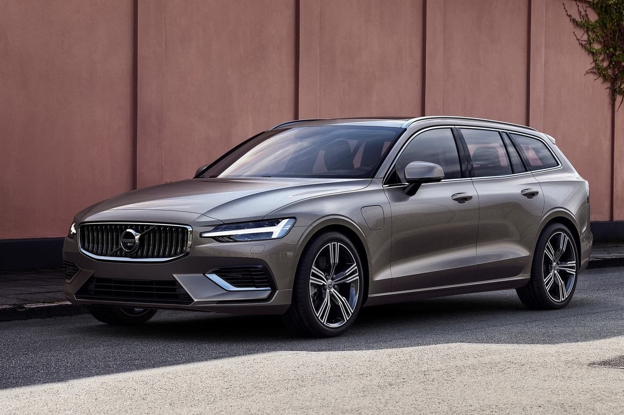 <h3 class="cms-H3-H3">Categoría - Carros medianos de lujo</h3>
<br>
<br>
<b>Fabricante: </b>Volvo
<br>
<b>Modelo: </b>V60 y V60 Recharge
<br>
