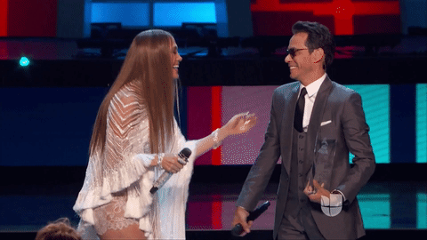 Y ellos no pudieron negarse más ¡Se besaron!