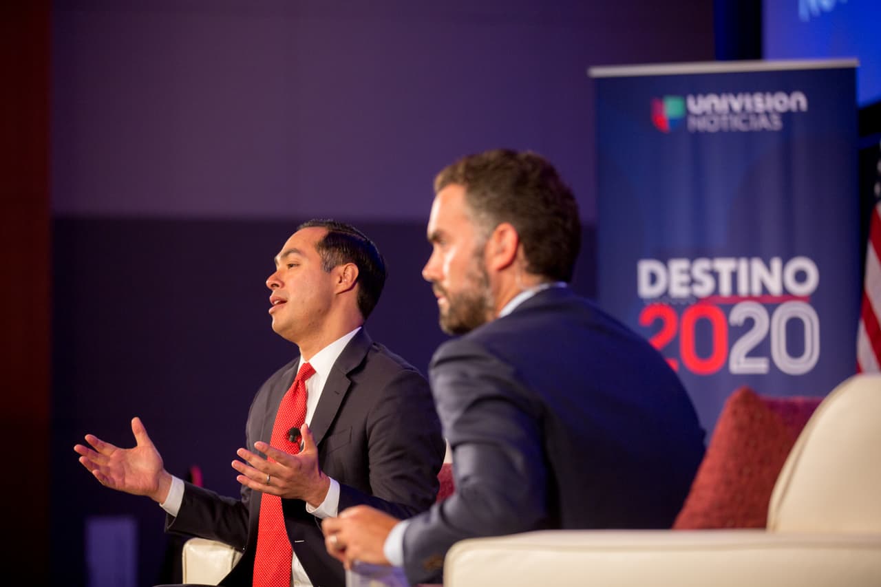 El exalcalde de San Antonio dijo que los inmigrantes indocumentados que están llegando a la frontera“se están entregando a las autoridades". "No tiene sentido crear políticas basadas en el miedo", agregó. Hizo referencia a los esfuerzos que ha hecho la comunidad hispana en EEUU y cómo seguir ejerciendo sus derechos.