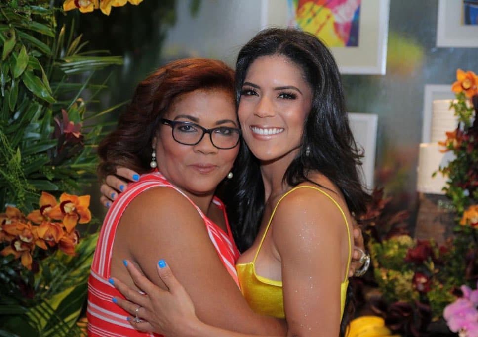 Y nuestra Fran no perdió la oportunidad para expresarle su gran amor y admiración a doña Divina.