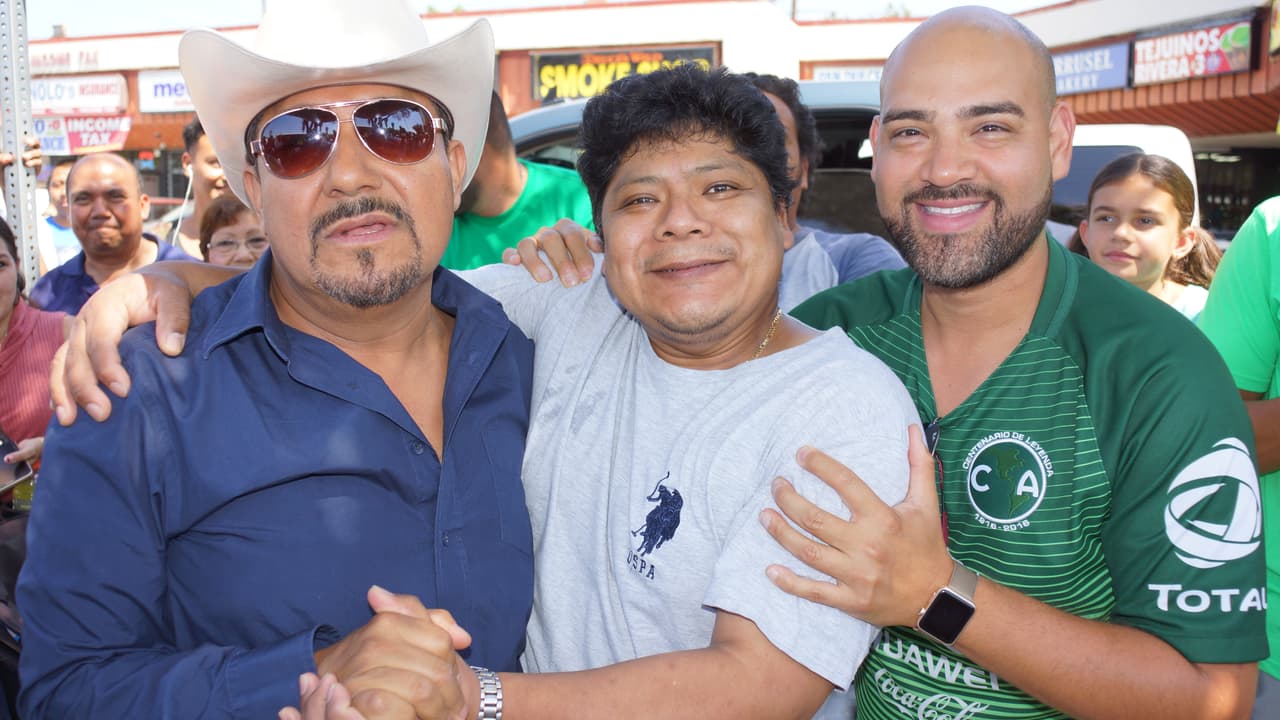 La Hondureña confía en que su selección le gane a México y en un próximo partido, y no tiene problema con seguir pagando apuestas hasta lograr que El Feo y El Pelón sean los que paguen el siguiente reto.