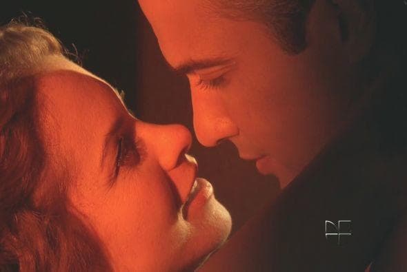 <b>Lucero y Jaime Camil: Mi destino eres tú (2010)</b>
<br>
<br>Andrea San Vicente (Lucero) es una joven abogada que se convierte en el principal sostén económico de la familia. Tras el fallecimiento de Ramiro Galindo Suárez (Mauricio Islas), su esposo, Andrea intenta buscar la felicidad al lado de Mauricio Rodríguez Calderón (Camil). La química que demostraron en esta historia, los llevó a protagonizar Por ella soy Eva, en 2012. 
<b><a href="https://www.quien.com/espectaculos/2012/02/01/jaime-camil-lucero-y-yo-somos-como-hermanos" target="_blank">Sobre su colaboración con la también cantante dijo</a>:</b> "Lucero y yo somos como hermanos y existe una excelente química. No hay egos ni protagonismos entre nosotros y mucho menos envidias".