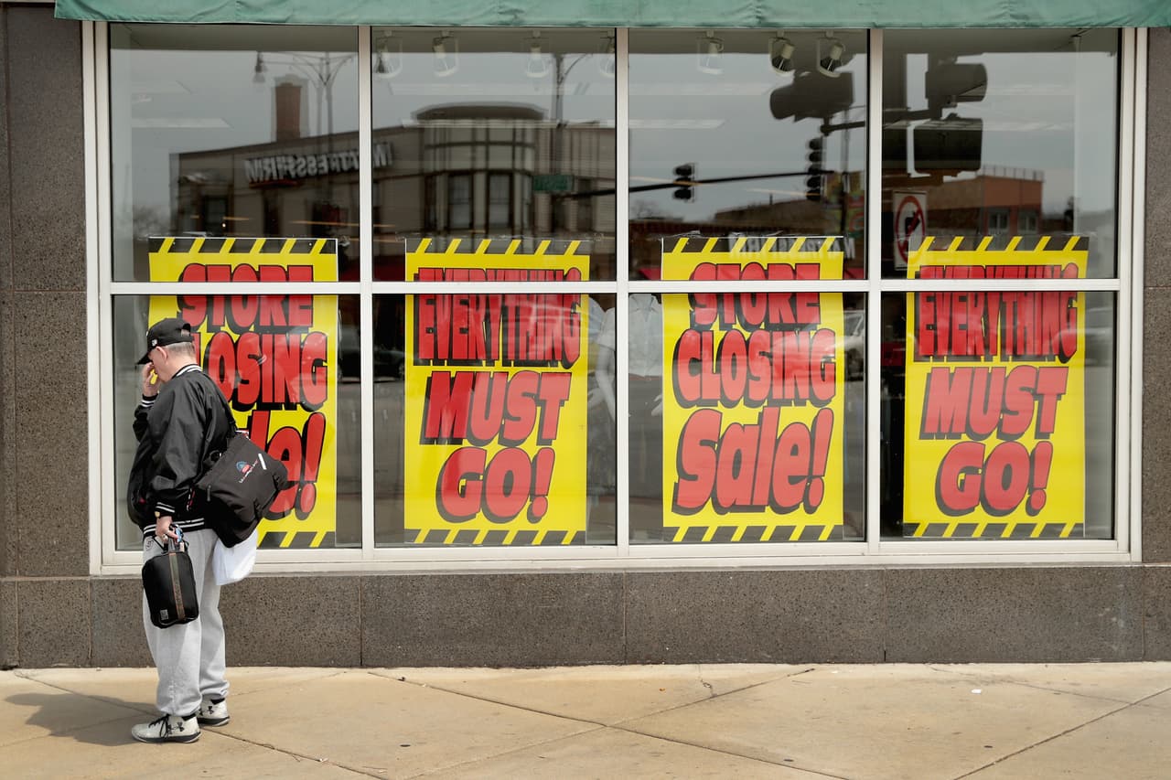 Este lunes se anunció además que Sears Holdings Corp. está considerando vender su famosa marca Kenmore junto con otros activos relacionados.