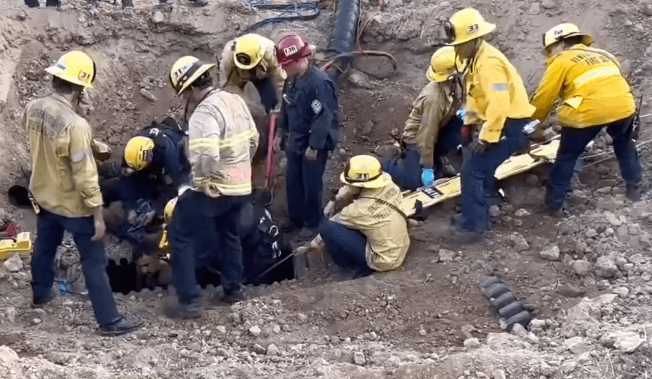 Obrero queda atrapado en drenaje de 36 pulgadas y su rescate es casi imposible