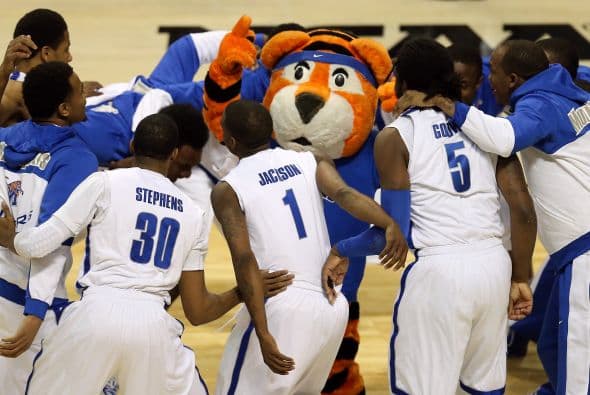 Las cheerleaders y las locuras del March Madness (NCAA)