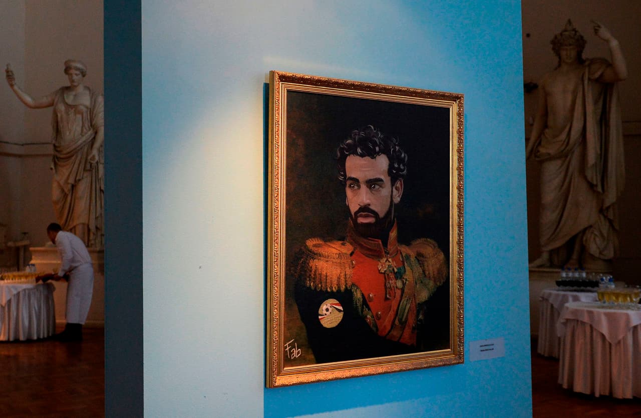 La exposición 'Like the Gods' en Rusia fue una oportunidad en la que el arte le rindió un homenaje a los cracks que convierten las canchas de fútbol en verdaderos lienzos con su talento.