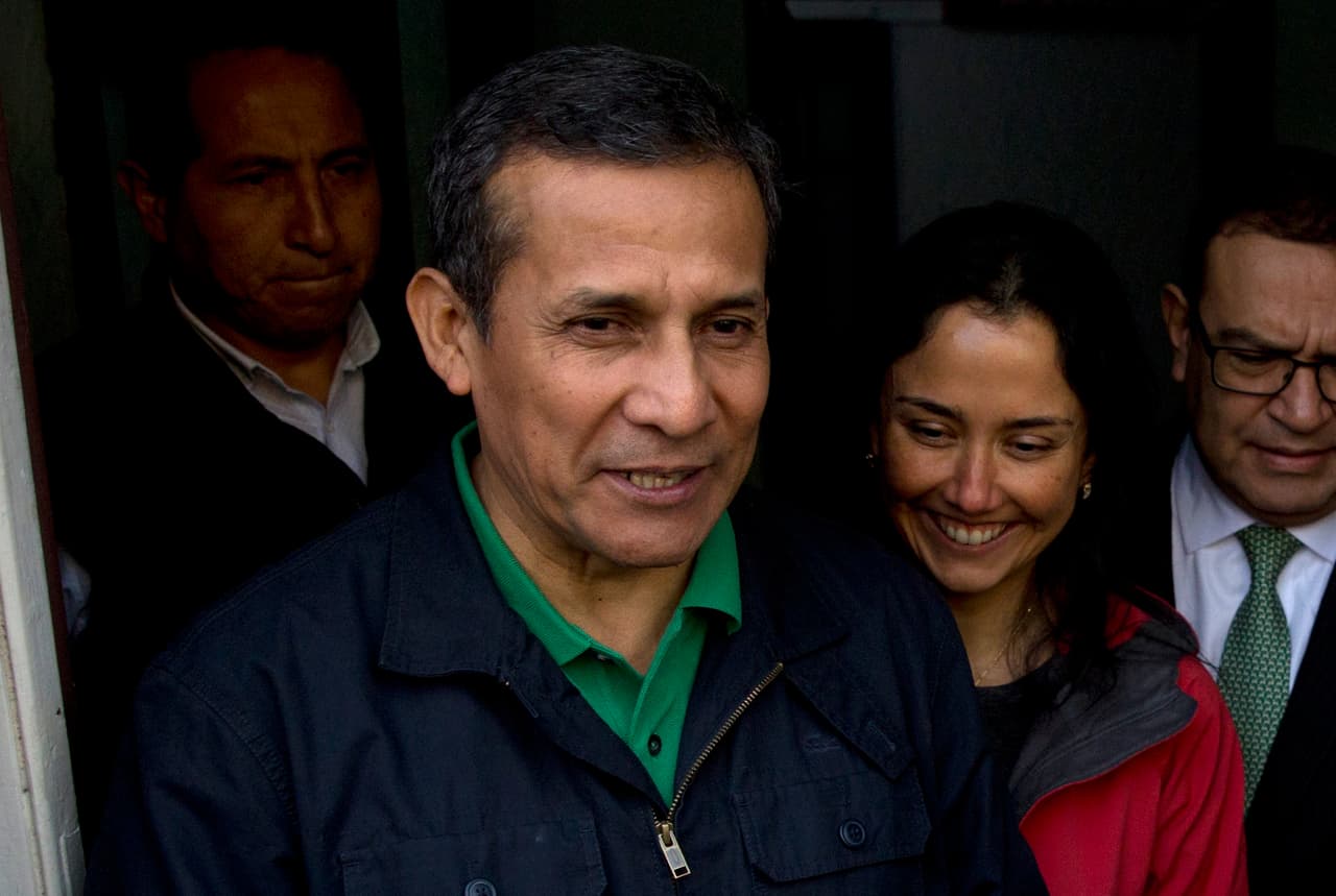 El expresidente peruano Humala y su esposa son condenados a prisión preventiva por el caso Odebrecht