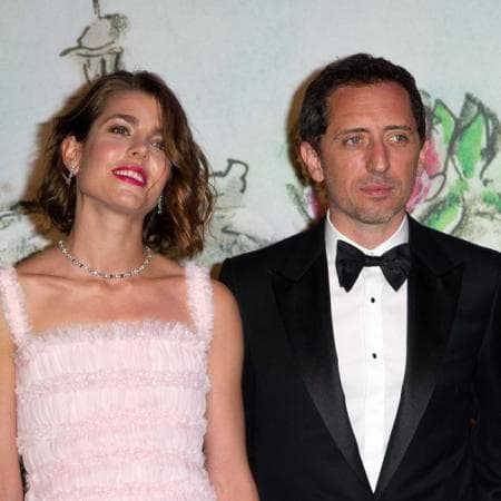 Por su parte, Casiraghi tiene un hijo con el 
<b>cómico francés Gad Elmaleh (foto)</b>, con quien inició una relación a finales de 2011 y de quien se separó cuatro años después, aunque nunca llegaron a casarse.
