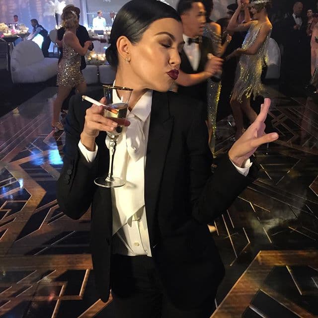 Kourtney tuvo el look más original de la noche.