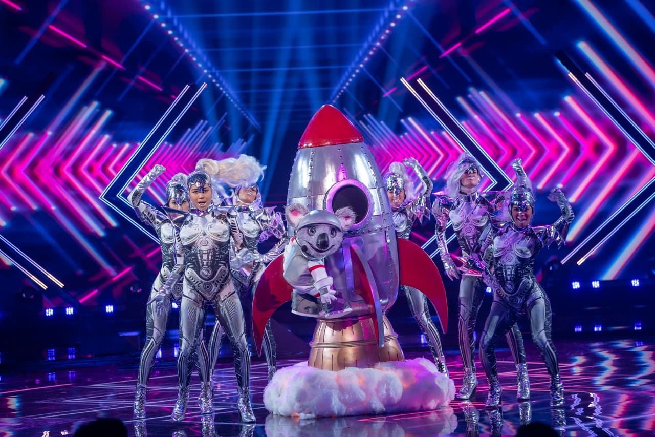 Koaláctico fue el tercero en subir por segunda ocasión al escenario y lo hizo cantando ‘La Mushasha Shula’, dejando claro que lo suyo es la música para bailar en pareja. Nuevamente los investigadores no cambiaron sus predicciones iniciales.