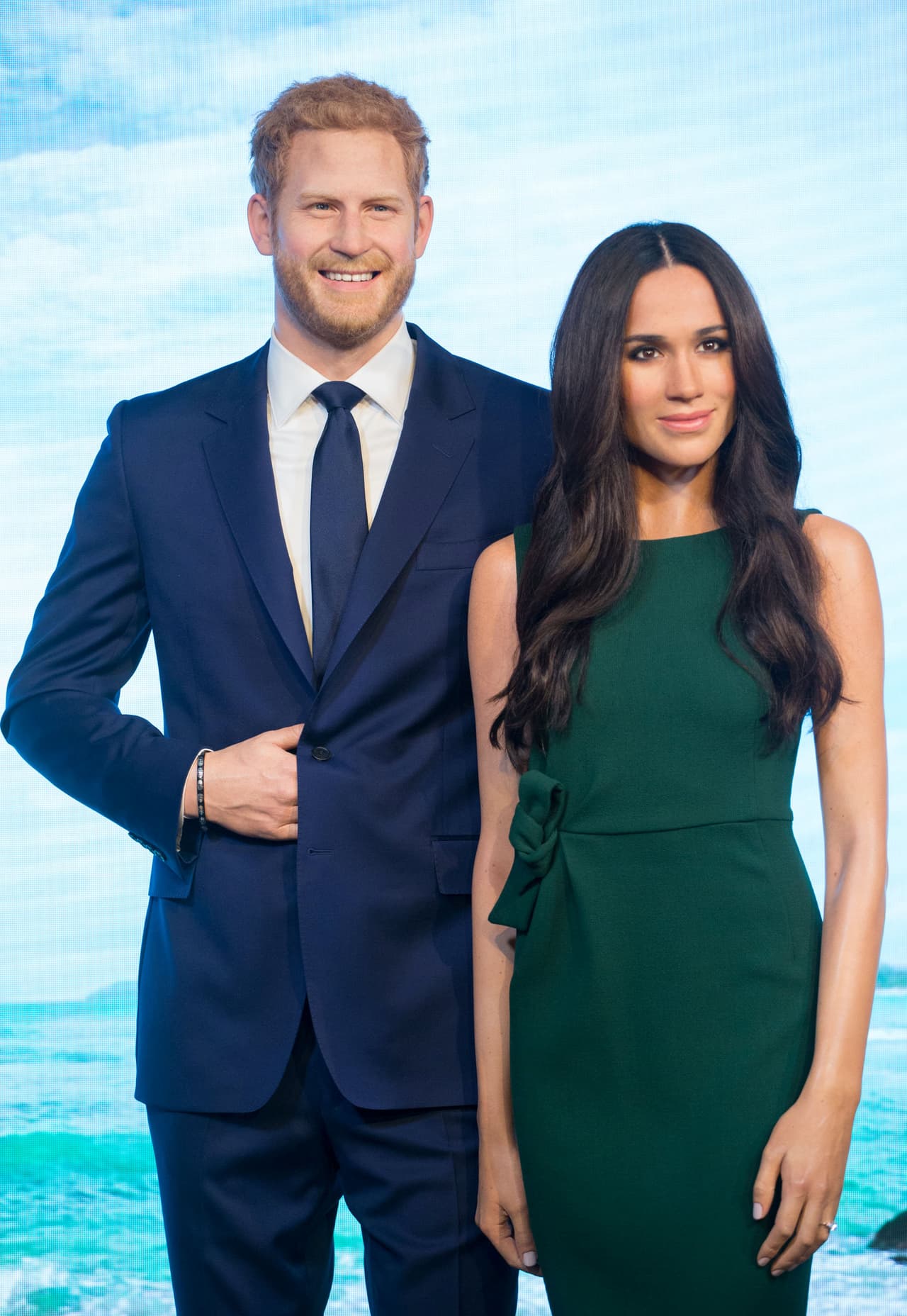 El director general del museo Edward Fuller dijo que "el entusiasmo con la boda real está en su apogeo y nos llovieron preguntas sobre cuándo sería posible conocer a sus altezas reales".