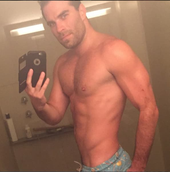 ¡Es que es todo un galán!