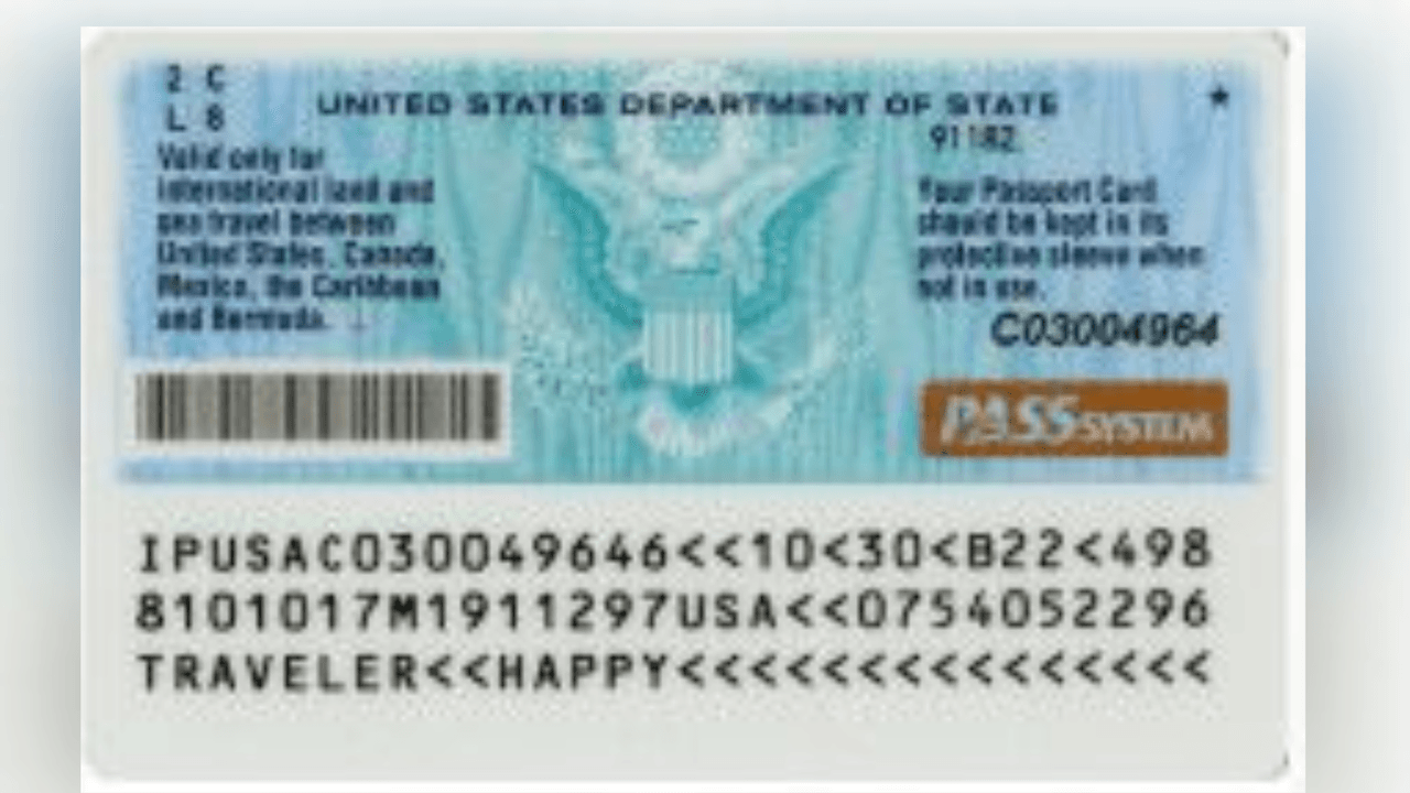 <h3 class="cms-H3-H3">¿Cuándo se puee utilizar? </h3>
<br>
<br>La tarjeta sirve como pasaporte para
<b> ciudadanos estadounidenses que viajan por tierra y mar desde Canadá, México, Bermudas y algunos países del Caribe</b>. En estos casos es más barata que el pasaporte en papel. Sin embargo, al no contar espacio para el visado 
<b>no es válida para viajes internacionales en avión.</b>