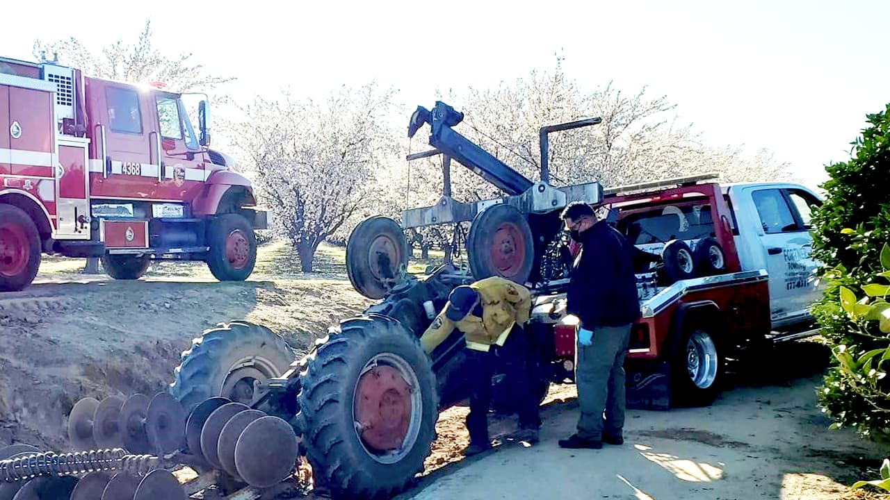 Campesino de 82 años muere atropellado por tractor mientras trabajaba en huerto de almendros