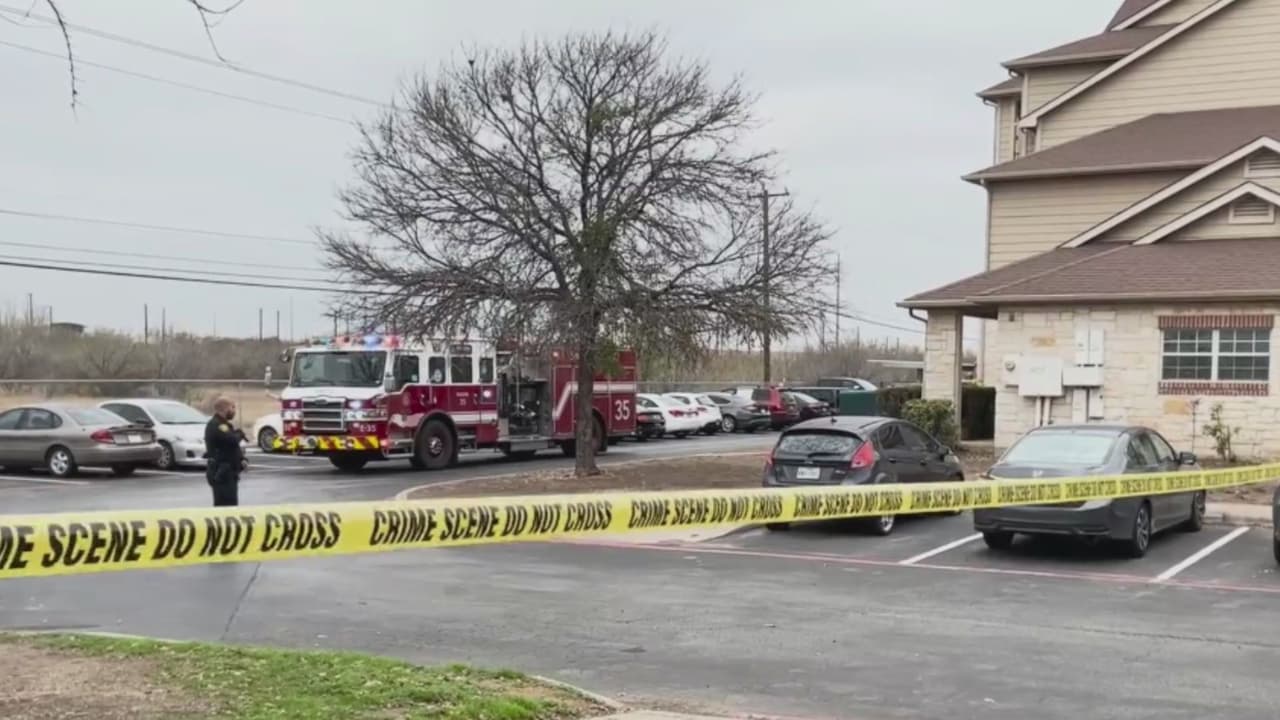 Un hombre muere baleado tras una disputa doméstica en unos apartamentos en San Antonio
