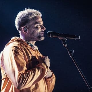 Aunque se anticipa a explicarle a las participantes a qué se tienen que atener y qué espera de ellas, el cantante también sabe que para él las cosas se pueden poner duras.