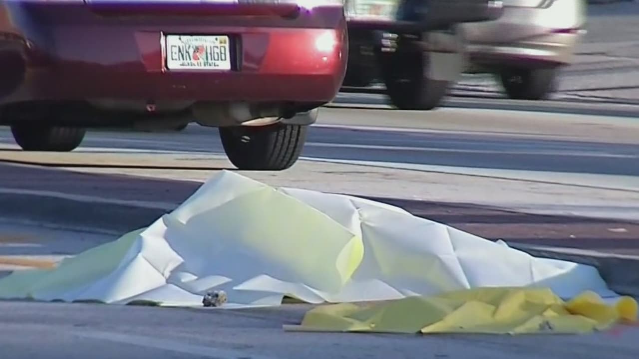 Un hombre muere tras ser arrollado por un carro en Miami Gardens