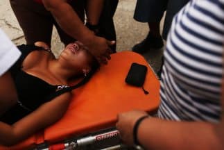 Otro de las peligrosas prácticas de los jóvenes que han sido viralizadas es el 'juego del desmayo', en donde te ahorcas hasta perder el conocimiento por unos minutos.