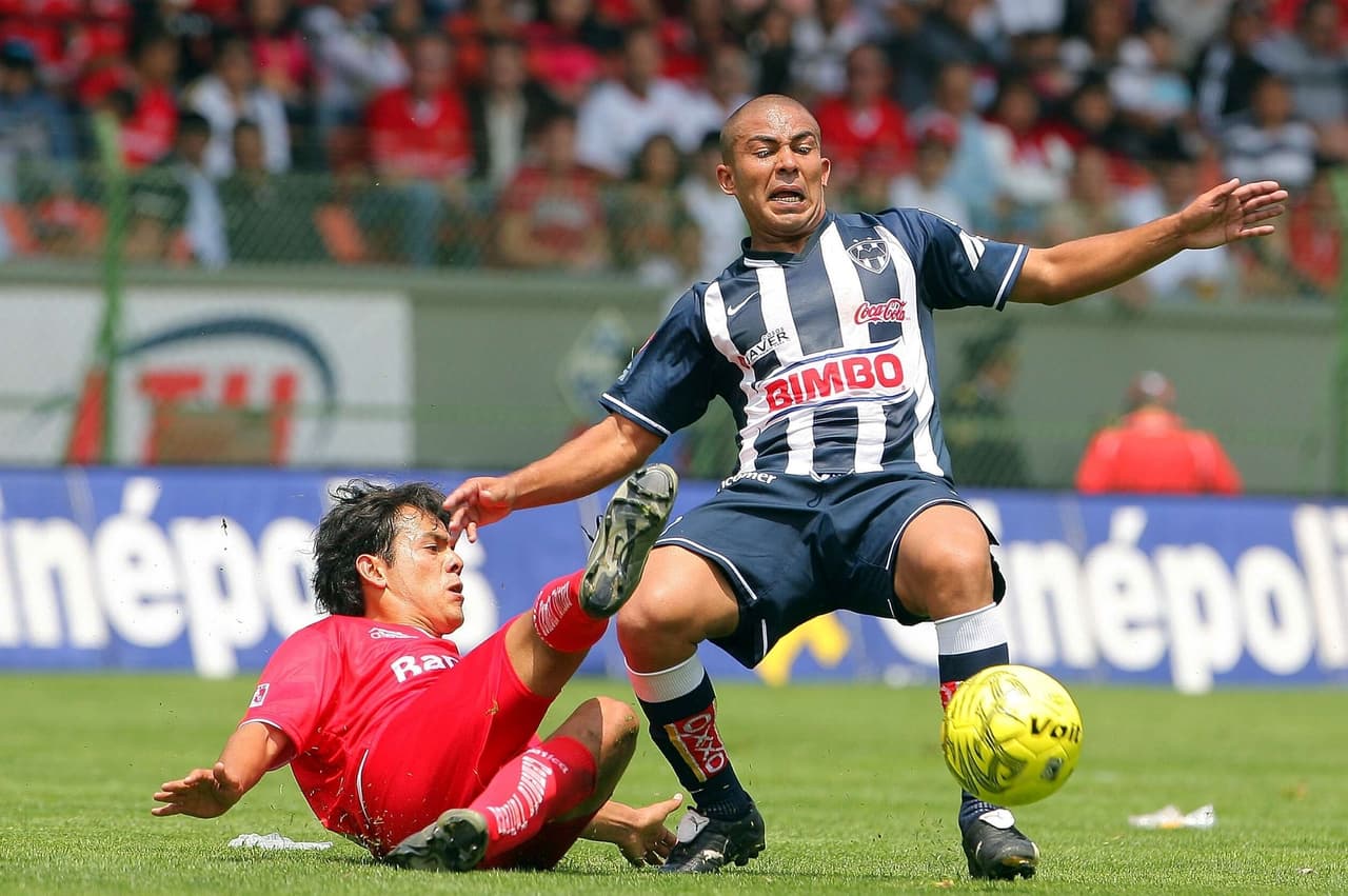 Así que, de la mano de Miguel Herrera, 'El Cacha' llegó a la Sultana del Norte con los Rayados de Monterrey.