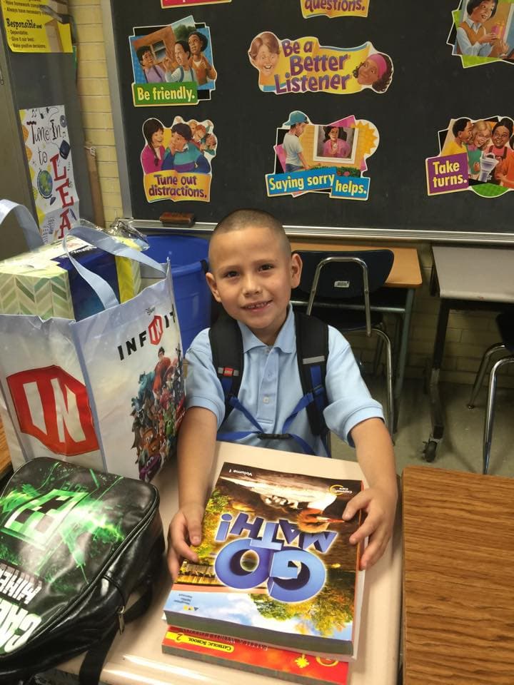 Fans de Univision Chicago compartieron fotos de sus hijos de regreso a clases. Mucha suerte en este nuevo ciclo escolar.