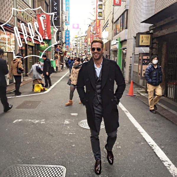 "C'mon man!!! Street Cones are suppose to be orange like the one on the right NOT yellow. BTW I wasn't laughing at her😜. Los conos de las calles debería ser naranjas como el de la derecha no amarillos ... Ah y no me reía de ella. Por si acaso 😜 #tokyo", escribió en Instagram.