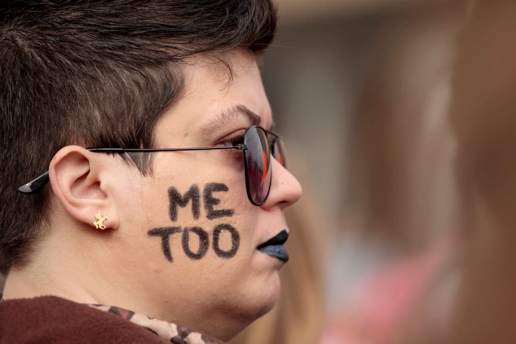 "Yo también fui abusada". Tricia LaBeau, una de las participantes de la marcha en St Louis, Missouri.