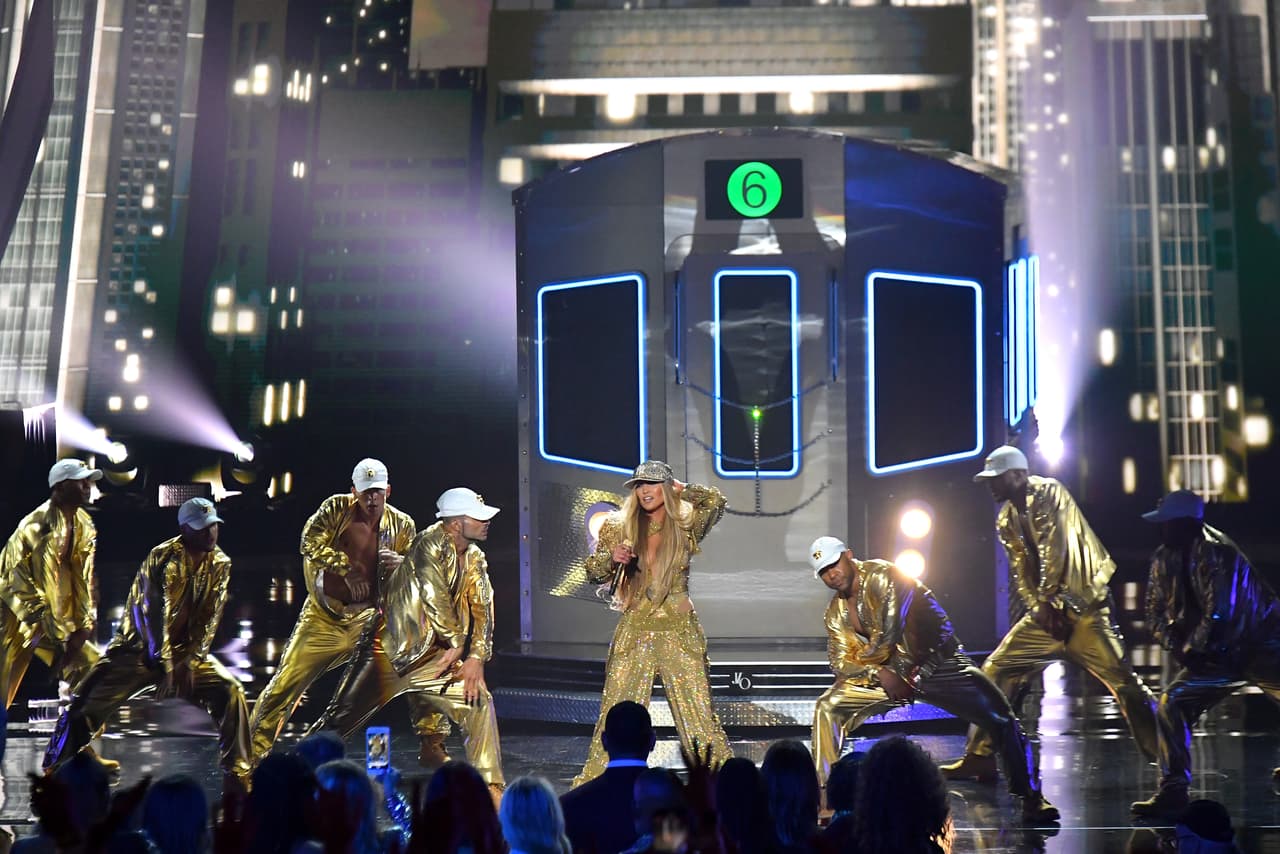 Jennifer López durante su participación en los MTV Video Music Awards 2018.