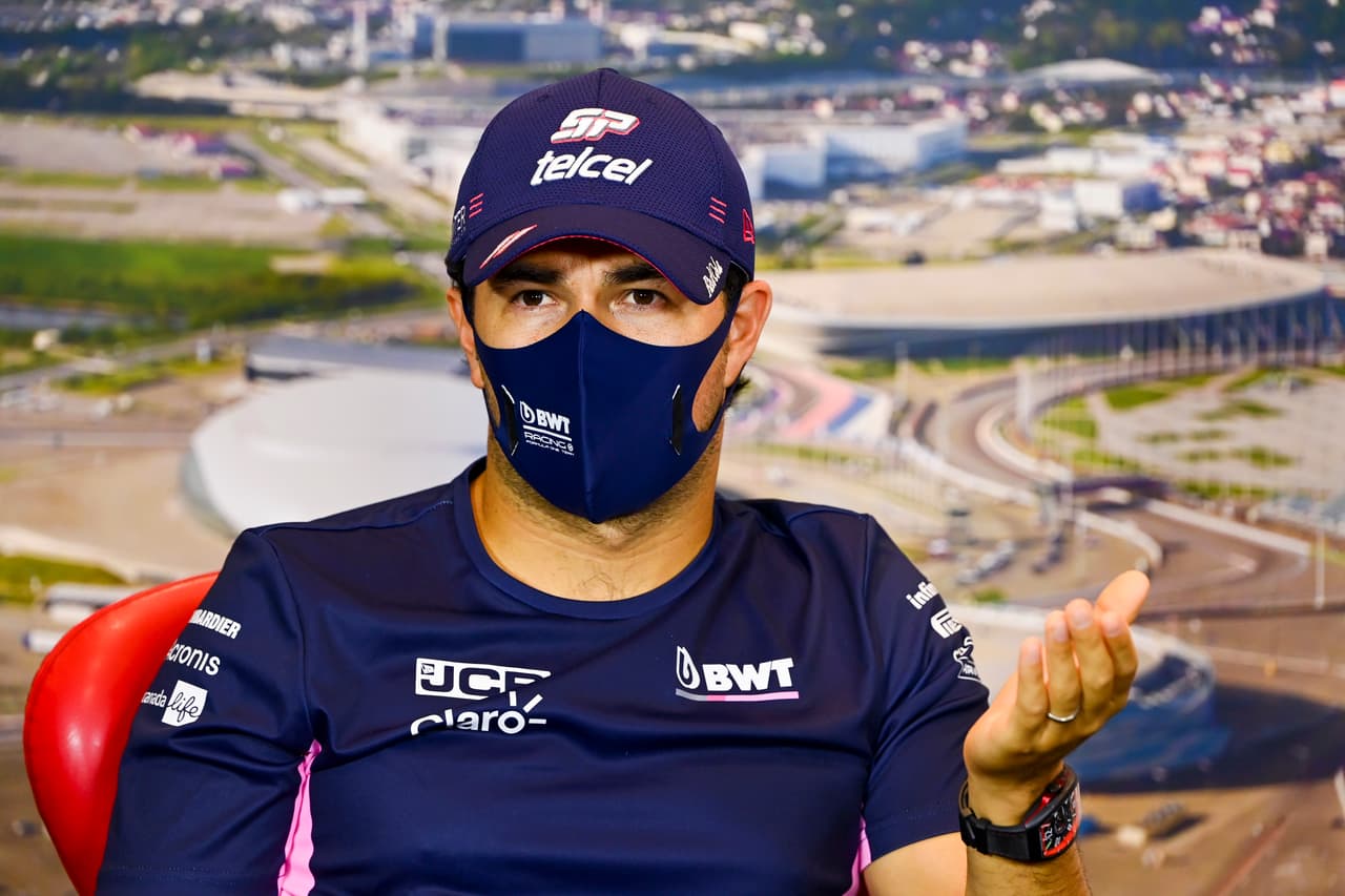 Sergio Pérez cree y en su equipo le están "ocultando cosas"