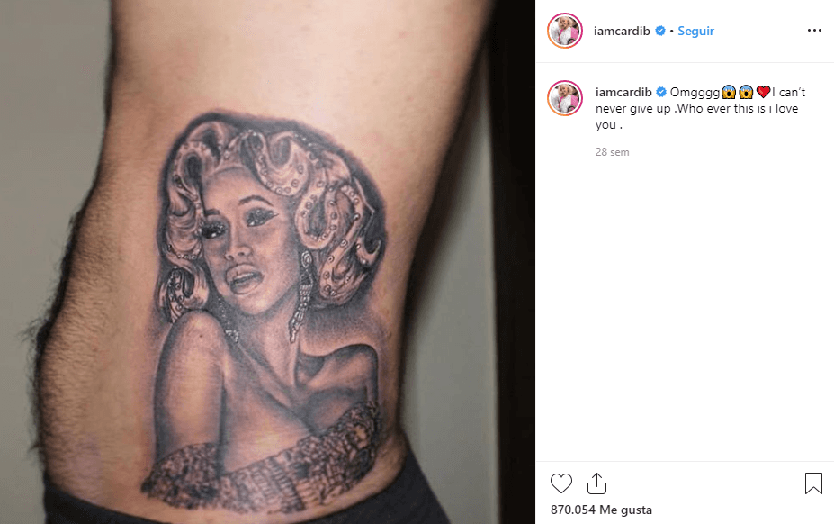 En brazos, piernas, espalda o a los costados del torso, cualquier parte es ideal para que los fanáticos la conviertan en lienzo e inmortalicen la cara de Cardi B.
