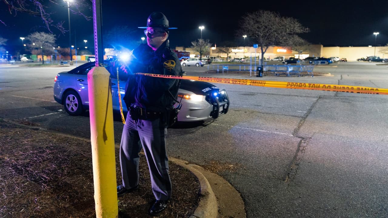 El tiroteo de Chesapeake ocurrió apenas 9 días después del ocurrido en el campus de la Universidad de Virginia de Charlottesville, donde 
<a href="https://www.univision.com/local/washington-dc-wfdc/tiroteo-universidad-de-virginia-muertos-heridos-sospechoso-chris-darnell-jones">murieron tres estudiantes-atletas</a> a manos de un excompañero del equipo de futbol americano.