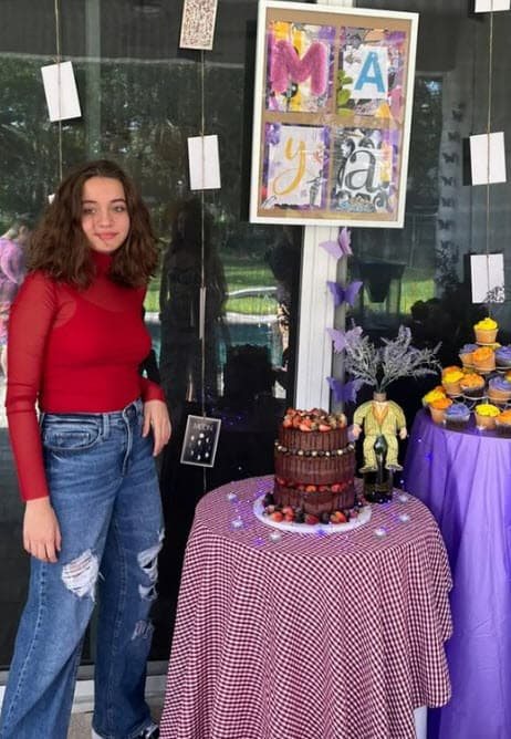 La decoración estuvo llena de mariposas, hubo pastel de chocolate y también cupcakes.
<br>