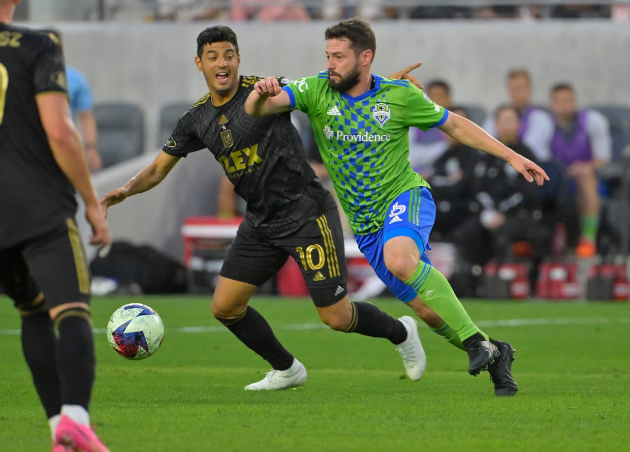 Carlos Vela vuelve a la titularidad y LAFC gana batalla por la cima del Oeste