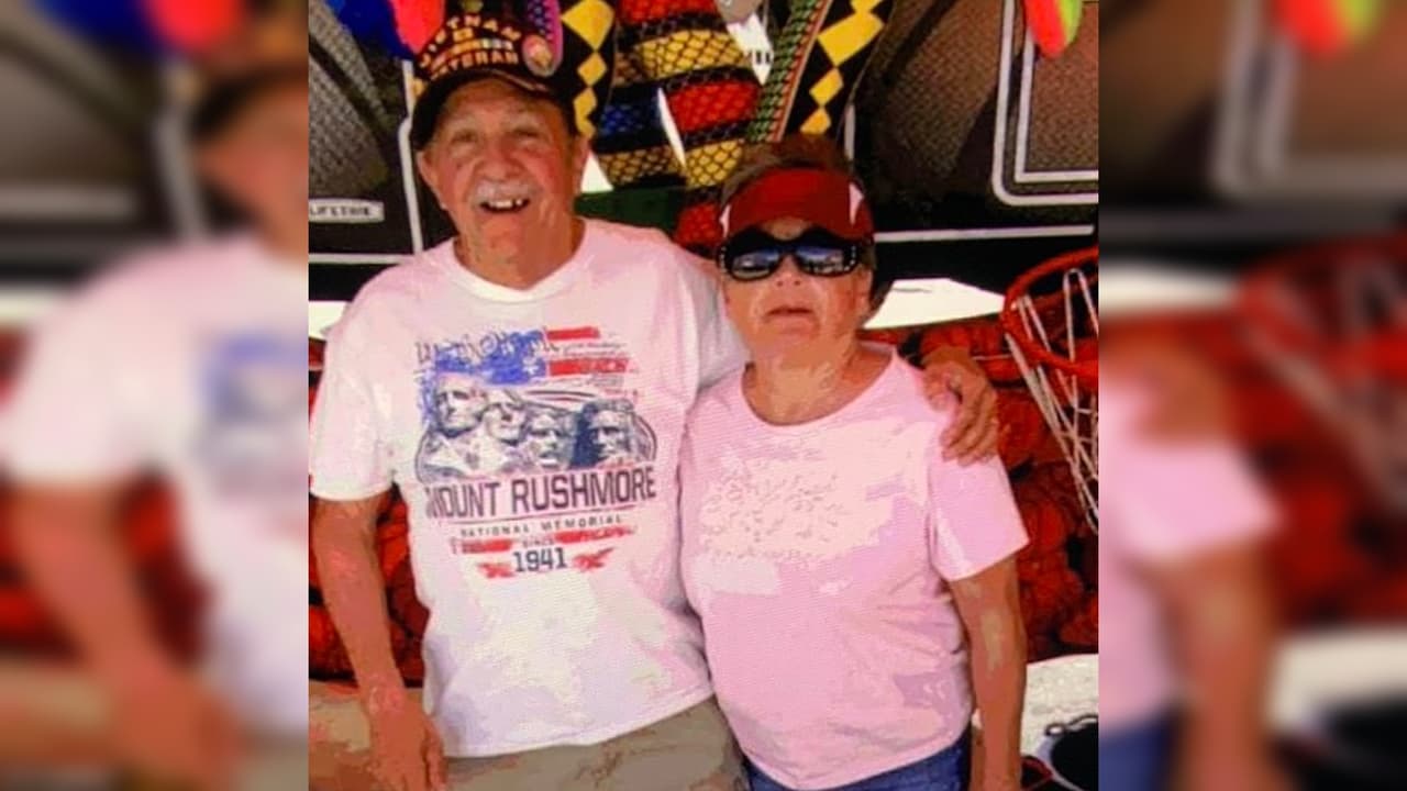 Una pareja de abuelos es encontrada muerta, la policía cree que tenían un pacto para morir juntos