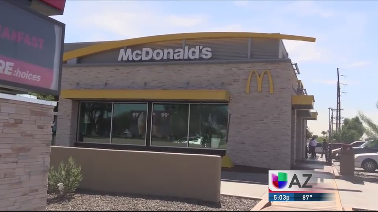 Activistas protestan contra la cadena McDonald's por supuesto acoso sexual