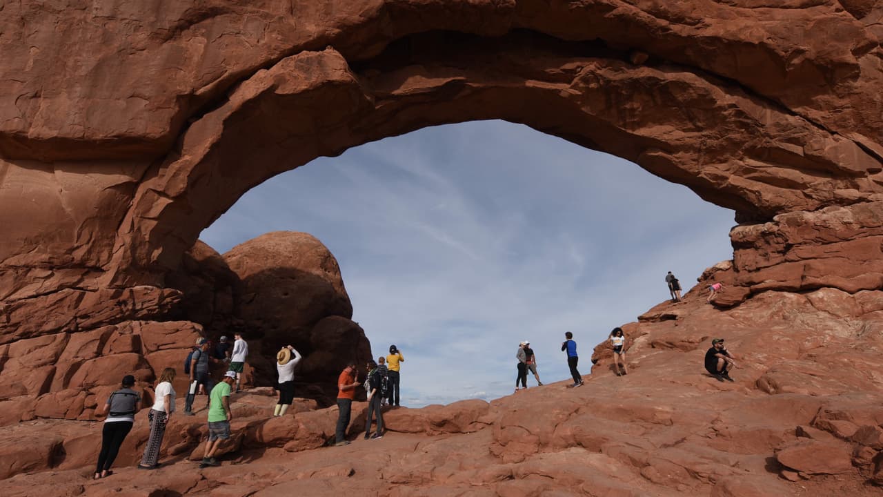 Gobernador de Utah niega al condado Grand solicitud para mantener restricciones hoteleras