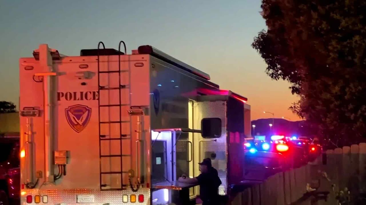 Tiroteo tras graduación en California deja un muerto y tres heridos