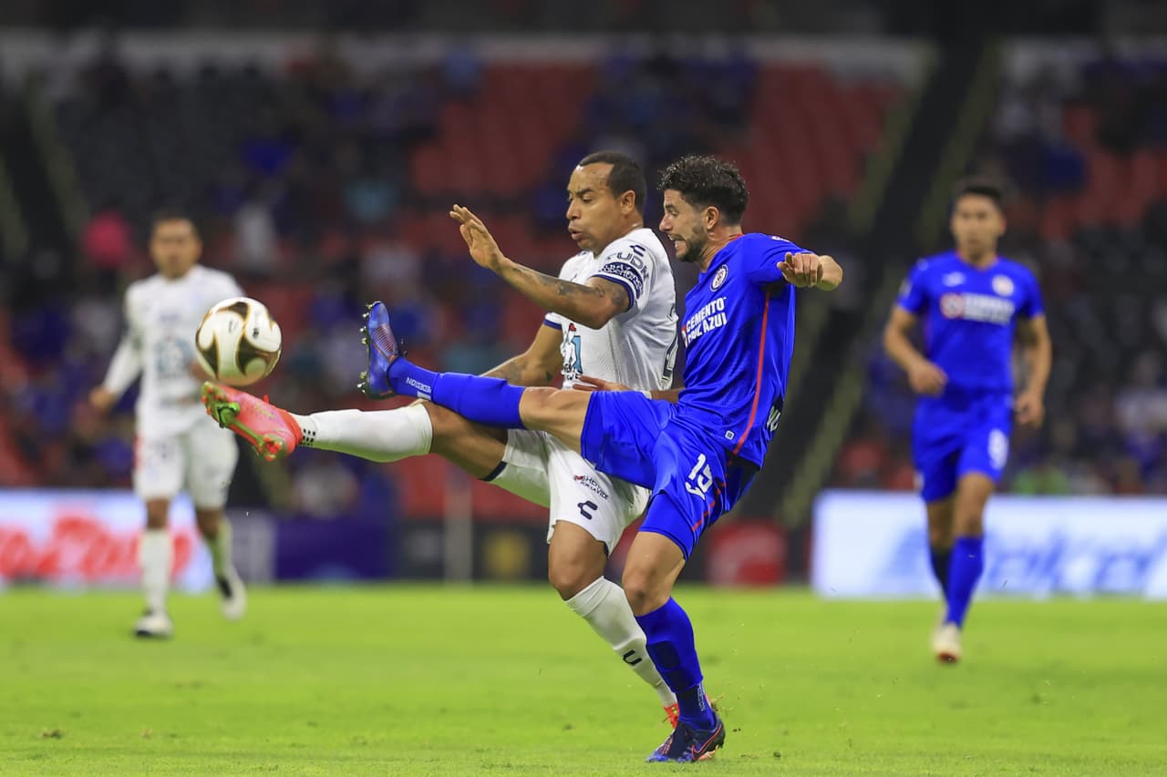 Cruz Azul fue efectivo y en un partido cerrado eliminó al Pachuca para meterse a una Final más en busca de la tan ansiada novena.